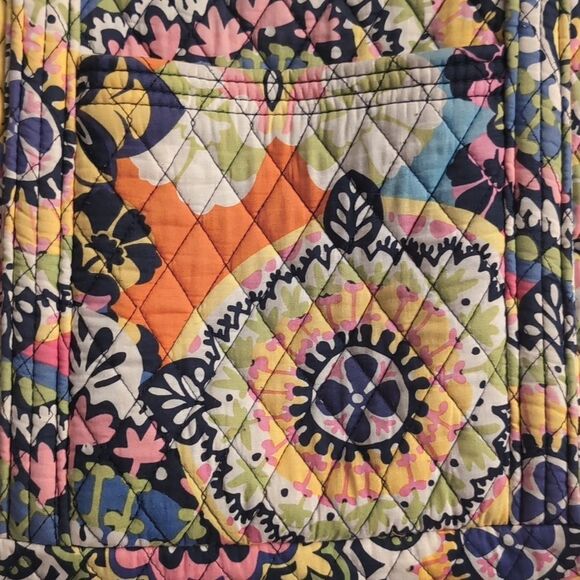 Vera Bradley Large Mandala Cotton Colorful Quilted Tote Bag - Picture 4 of 6